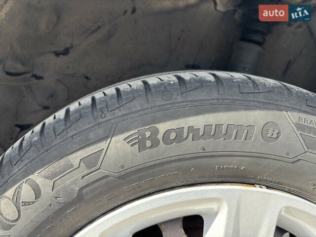 Белый Рено Логан, объемом двигателя 1.2 л и пробегом 180 тыс. км за 5800 $, фото 12 на Automoto.ua