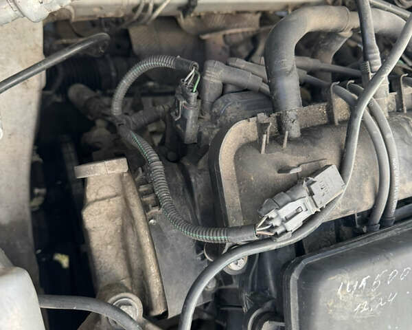 Белый Рено Логан, объемом двигателя 1.15 л и пробегом 160 тыс. км за 5700 $, фото 21 на Automoto.ua