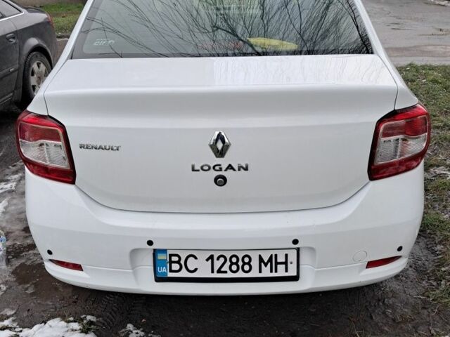 Белый Рено Логан, объемом двигателя 1.1 л и пробегом 143 тыс. км за 4400 $, фото 3 на Automoto.ua