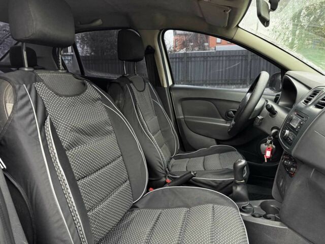 Белый Рено Логан, объемом двигателя 1.2 л и пробегом 390 тыс. км за 3690 $, фото 23 на Automoto.ua