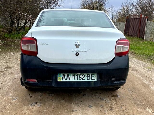 Білий Рено Логан, об'ємом двигуна 1.1 л та пробігом 342 тис. км за 1900 $, фото 5 на Automoto.ua