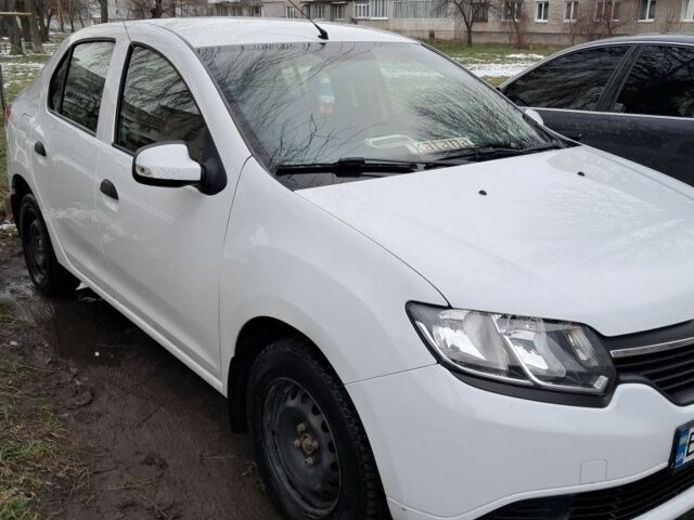 Белый Рено Логан, объемом двигателя 1.1 л и пробегом 143 тыс. км за 4400 $, фото 2 на Automoto.ua