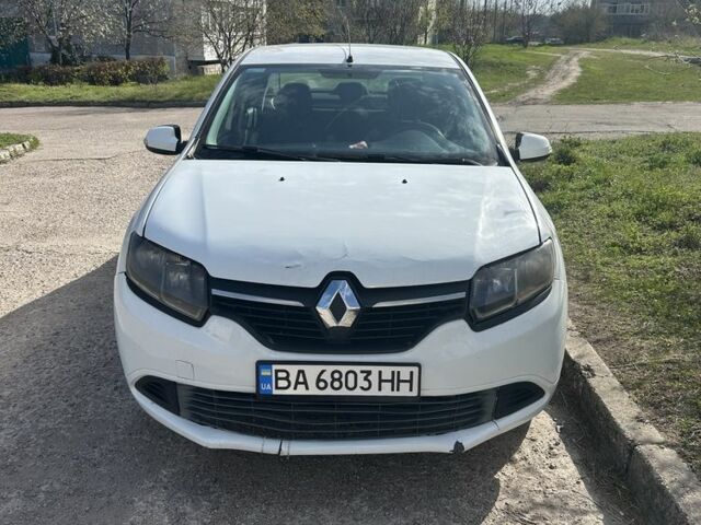 Білий Рено Логан, об'ємом двигуна 1.1 л та пробігом 390 тис. км за 3200 $, фото 6 на Automoto.ua