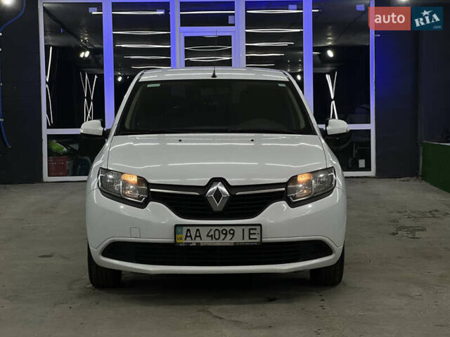 Білий Рено Логан, об'ємом двигуна 1.2 л та пробігом 197 тис. км за 5700 $, фото 24 на Automoto.ua