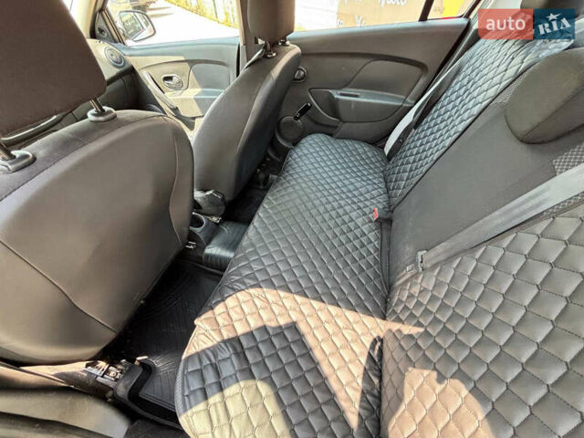 Білий Рено Логан, об'ємом двигуна 1.2 л та пробігом 320 тис. км за 2999 $, фото 1 на Automoto.ua
