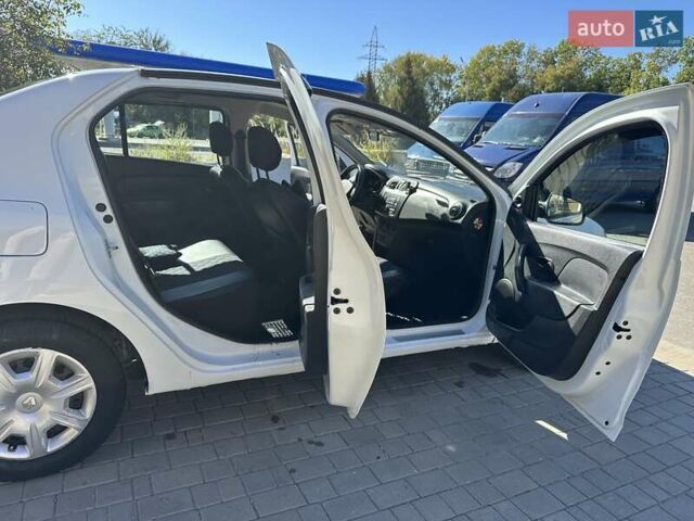Белый Рено Логан, объемом двигателя 1.46 л и пробегом 271 тыс. км за 5350 $, фото 47 на Automoto.ua