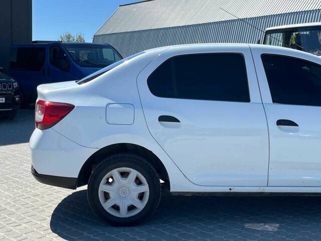 Белый Рено Логан, объемом двигателя 1.5 л и пробегом 186 тыс. км за 3990 $, фото 9 на Automoto.ua