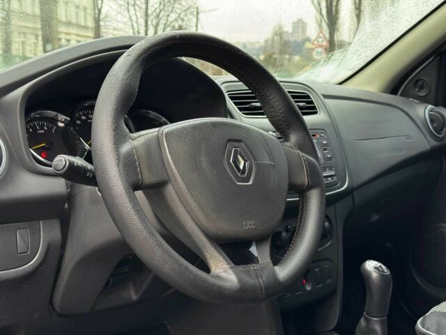 Белый Рено Логан, объемом двигателя 1.2 л и пробегом 390 тыс. км за 3290 $, фото 12 на Automoto.ua