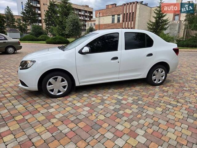 Белый Рено Логан, объемом двигателя 1.2 л и пробегом 101 тыс. км за 6000 $, фото 1 на Automoto.ua