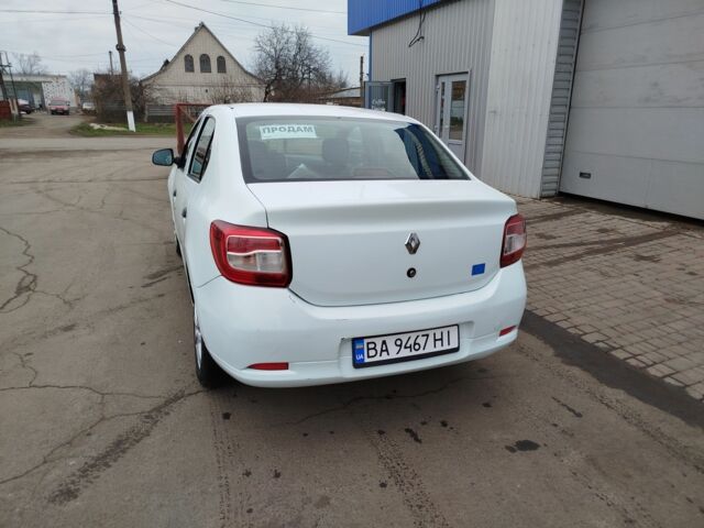 Білий Рено Логан, об'ємом двигуна 1.2 л та пробігом 200 тис. км за 3999 $, фото 2 на Automoto.ua