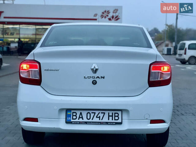 Белый Рено Логан, объемом двигателя 1.15 л и пробегом 166 тыс. км за 5799 $, фото 7 на Automoto.ua