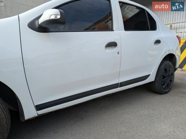 Білий Рено Логан, об'ємом двигуна 1.46 л та пробігом 280 тис. км за 5500 $, фото 4 на Automoto.ua