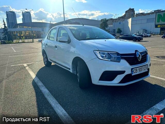 Белый Рено Логан, объемом двигателя 1.1 л и пробегом 198 тыс. км за 4400 $, фото 3 на Automoto.ua