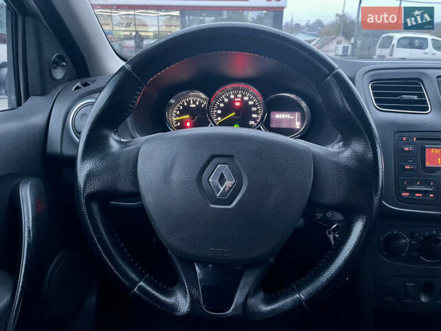 Белый Рено Логан, объемом двигателя 1.15 л и пробегом 166 тыс. км за 5799 $, фото 16 на Automoto.ua