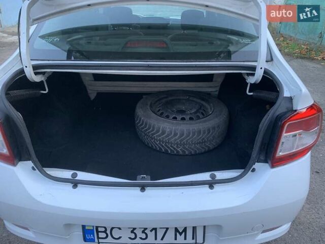 Білий Рено Логан, об'ємом двигуна 1.15 л та пробігом 178 тис. км за 4550 $, фото 20 на Automoto.ua