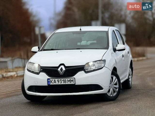 Белый Рено Логан, объемом двигателя 1.2 л и пробегом 305 тыс. км за 3650 $, фото 2 на Automoto.ua