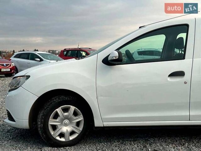 Белый Рено Логан, объемом двигателя 1.2 л и пробегом 170 тыс. км за 5890 $, фото 2 на Automoto.ua