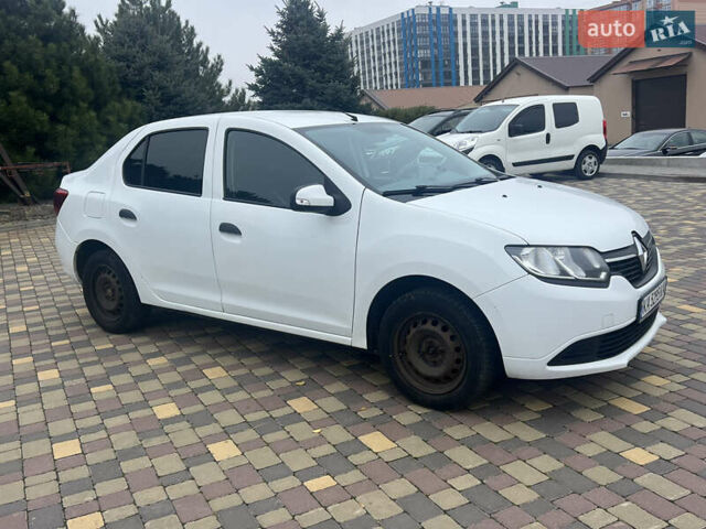 Белый Рено Логан, объемом двигателя 1.15 л и пробегом 185 тыс. км за 6500 $, фото 2 на Automoto.ua