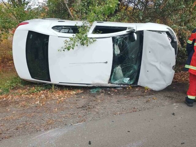 Білий Рено Логан, об'ємом двигуна 0 л та пробігом 230 тис. км за 1100 $, фото 2 на Automoto.ua