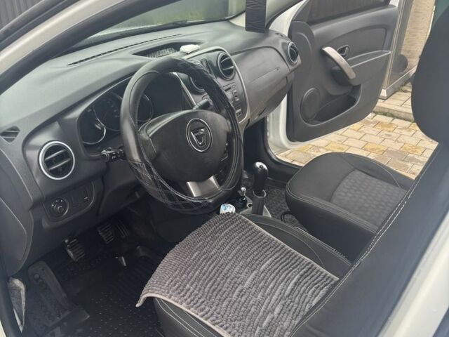 Белый Рено Логан, объемом двигателя 1.5 л и пробегом 282 тыс. км за 6500 $, фото 7 на Automoto.ua