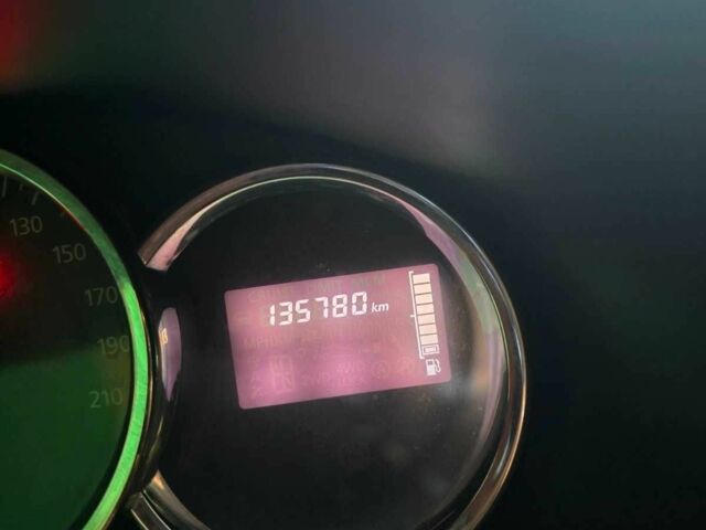 Білий Рено Логан, об'ємом двигуна 1.2 л та пробігом 135 тис. км за 4500 $, фото 15 на Automoto.ua