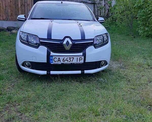 Белый Рено Логан, объемом двигателя 1.15 л и пробегом 120 тыс. км за 5900 $, фото 1 на Automoto.ua