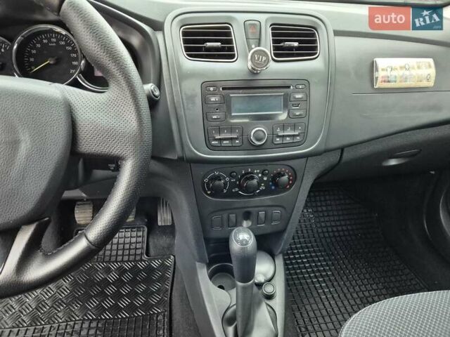 Белый Рено Логан, объемом двигателя 1.15 л и пробегом 114 тыс. км за 6500 $, фото 14 на Automoto.ua