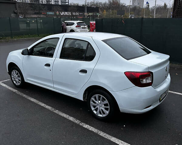 Белый Рено Логан, объемом двигателя 1.2 л и пробегом 247 тыс. км за 4200 $, фото 1 на Automoto.ua