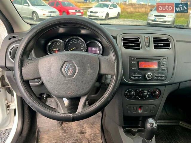 Белый Рено Логан, объемом двигателя 1.2 л и пробегом 170 тыс. км за 5890 $, фото 20 на Automoto.ua