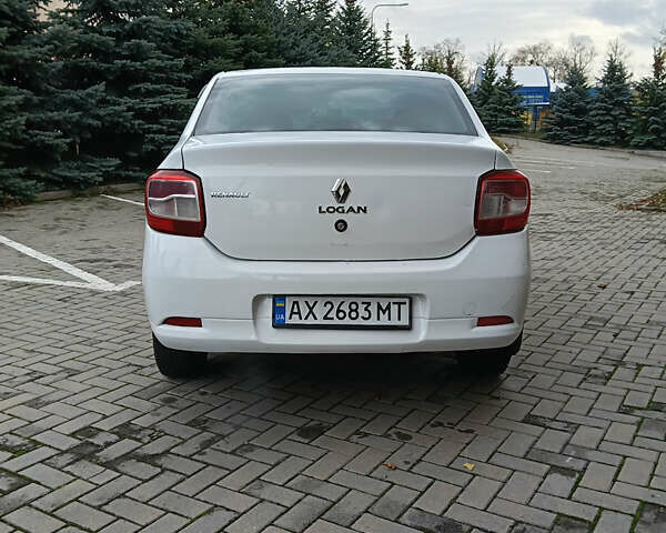 Белый Рено Логан, объемом двигателя 1.15 л и пробегом 381 тыс. км за 4200 $, фото 6 на Automoto.ua