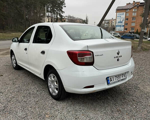 Белый Рено Логан, объемом двигателя 1.15 л и пробегом 242 тыс. км за 3600 $, фото 5 на Automoto.ua