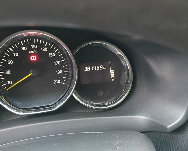 Белый Рено Логан, объемом двигателя 1.15 л и пробегом 381 тыс. км за 4200 $, фото 13 на Automoto.ua