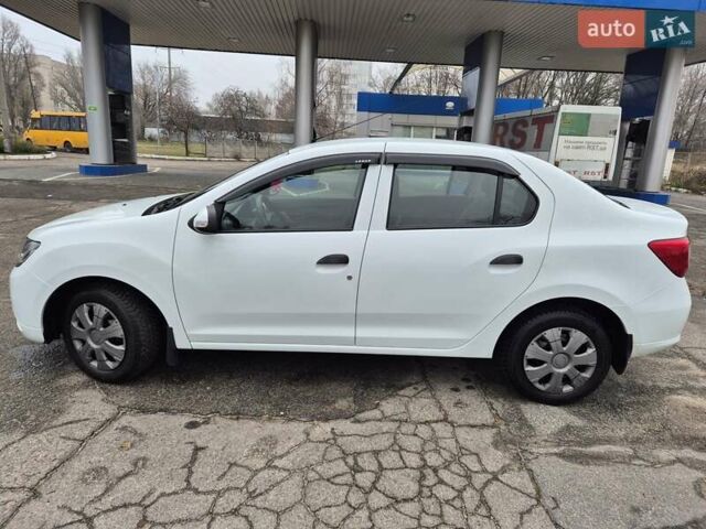 Белый Рено Логан, объемом двигателя 1.15 л и пробегом 114 тыс. км за 6500 $, фото 6 на Automoto.ua