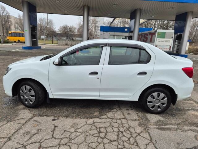 Белый Рено Логан, объемом двигателя 1.1 л и пробегом 114 тыс. км за 6500 $, фото 6 на Automoto.ua