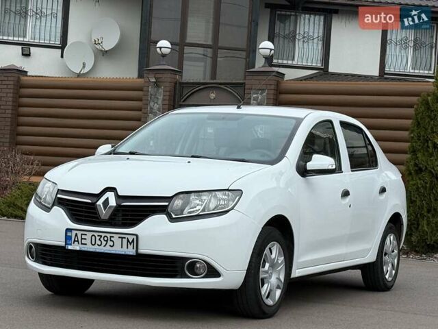 Белый Рено Логан, объемом двигателя 1.15 л и пробегом 148 тыс. км за 4800 $, фото 4 на Automoto.ua