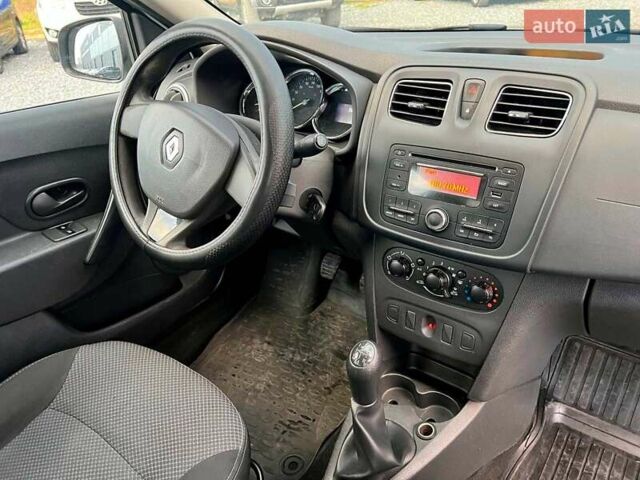 Белый Рено Логан, объемом двигателя 1.2 л и пробегом 170 тыс. км за 5890 $, фото 33 на Automoto.ua