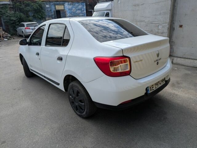 Білий Рено Логан, об'ємом двигуна 1.5 л та пробігом 280 тис. км за 5510 $, фото 3 на Automoto.ua