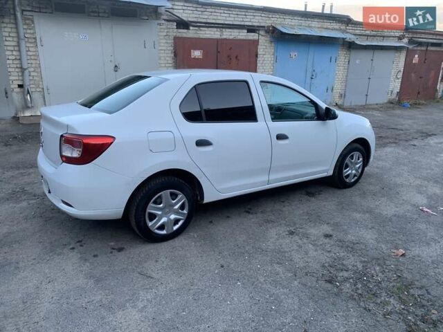 Білий Рено Логан, об'ємом двигуна 1.15 л та пробігом 178 тис. км за 4550 $, фото 8 на Automoto.ua