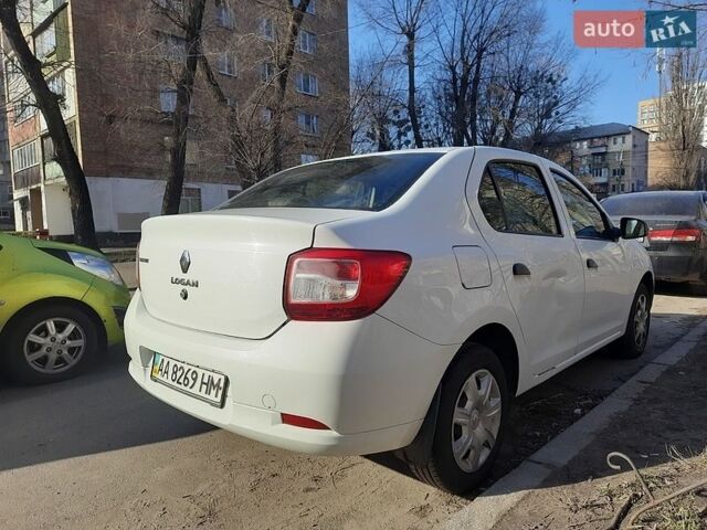 Белый Рено Логан, объемом двигателя 1.15 л и пробегом 150 тыс. км за 4200 $, фото 4 на Automoto.ua