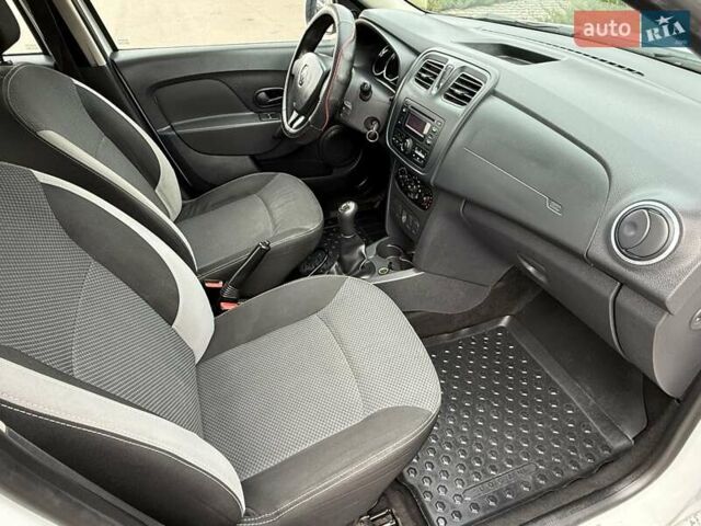 Белый Рено Логан, объемом двигателя 1.15 л и пробегом 148 тыс. км за 4800 $, фото 44 на Automoto.ua