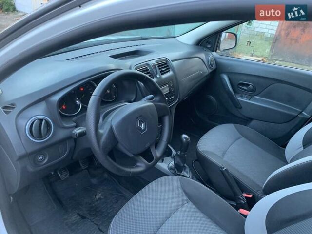 Рено Логан 2016 в Львове на Automoto.ua Белый Рено Логан, объемом двигателя 1.15 л и пробегом 178 тыс. км за 4650 $, фото 21 на Automoto.ua