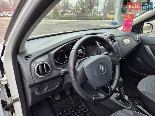 Белый Рено Логан, объемом двигателя 1.15 л и пробегом 114 тыс. км за 6500 $, фото 15 на Automoto.ua