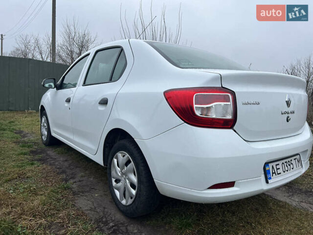 Білий Рено Логан, об'ємом двигуна 1.15 л та пробігом 153 тис. км за 5000 $, фото 2 на Automoto.ua