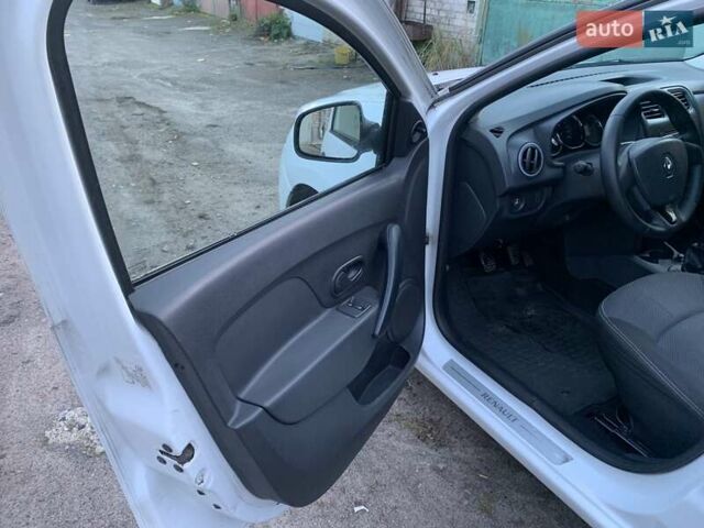 Білий Рено Логан, об'ємом двигуна 1.15 л та пробігом 178 тис. км за 4550 $, фото 11 на Automoto.ua