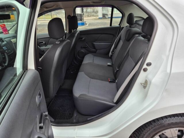 Белый Рено Логан, объемом двигателя 1.1 л и пробегом 114 тыс. км за 6500 $, фото 16 на Automoto.ua