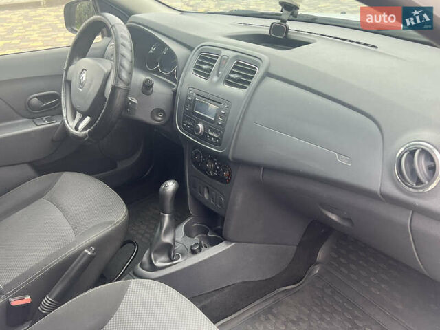 Белый Рено Логан, объемом двигателя 1.15 л и пробегом 185 тыс. км за 6500 $, фото 6 на Automoto.ua