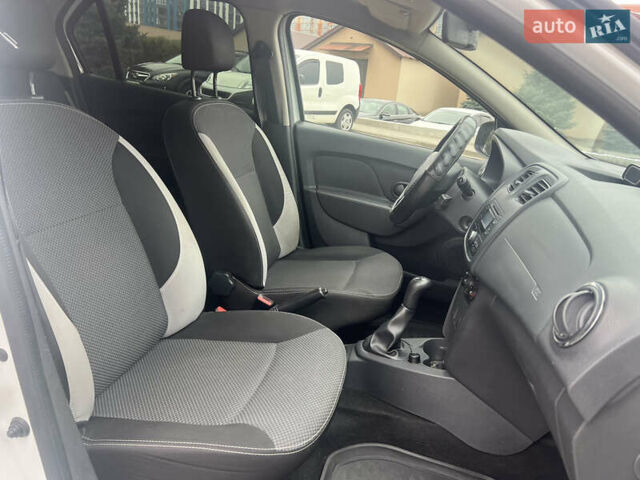 Белый Рено Логан, объемом двигателя 1.15 л и пробегом 185 тыс. км за 6500 $, фото 14 на Automoto.ua