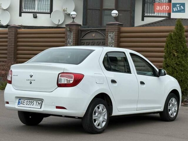 Белый Рено Логан, объемом двигателя 1.15 л и пробегом 148 тыс. км за 4800 $, фото 33 на Automoto.ua