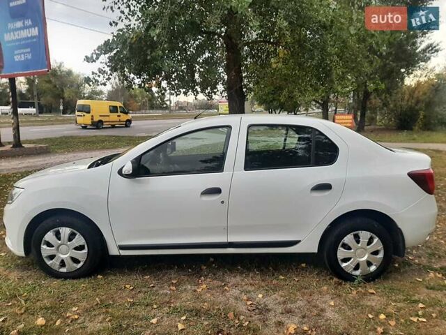 Білий Рено Логан, об'ємом двигуна 1.15 л та пробігом 160 тис. км за 5600 $, фото 1 на Automoto.ua