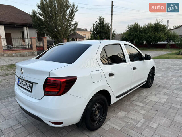 Белый Рено Логан, объемом двигателя 1.46 л и пробегом 219 тыс. км за 6999 $, фото 8 на Automoto.ua